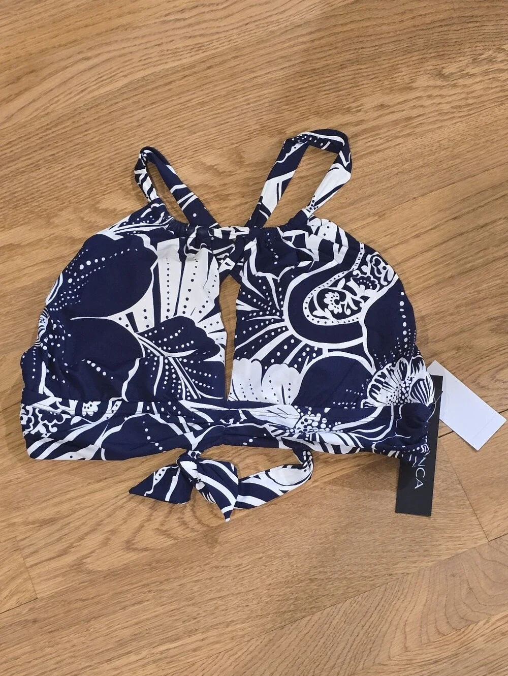 La Blanca Playa High Neck Keyhole Bikini Top Navy Sz 6 NWT